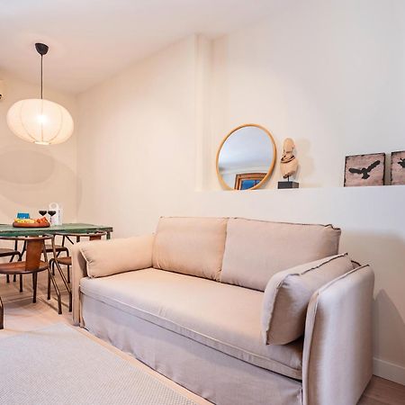 Sweett - Wellington Apartment Барселона Екстериор снимка