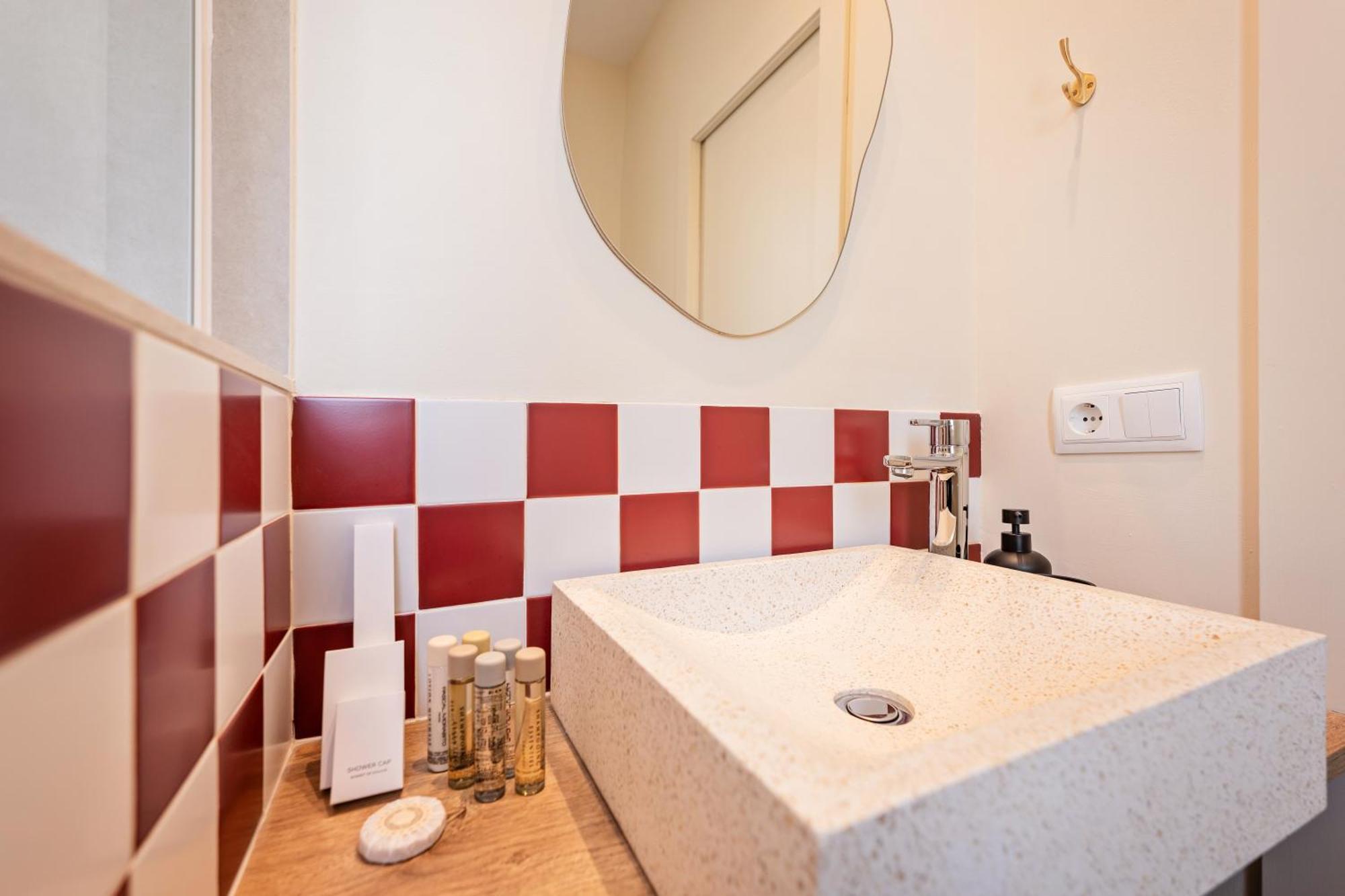 Sweett - Wellington Apartment Барселона Екстериор снимка